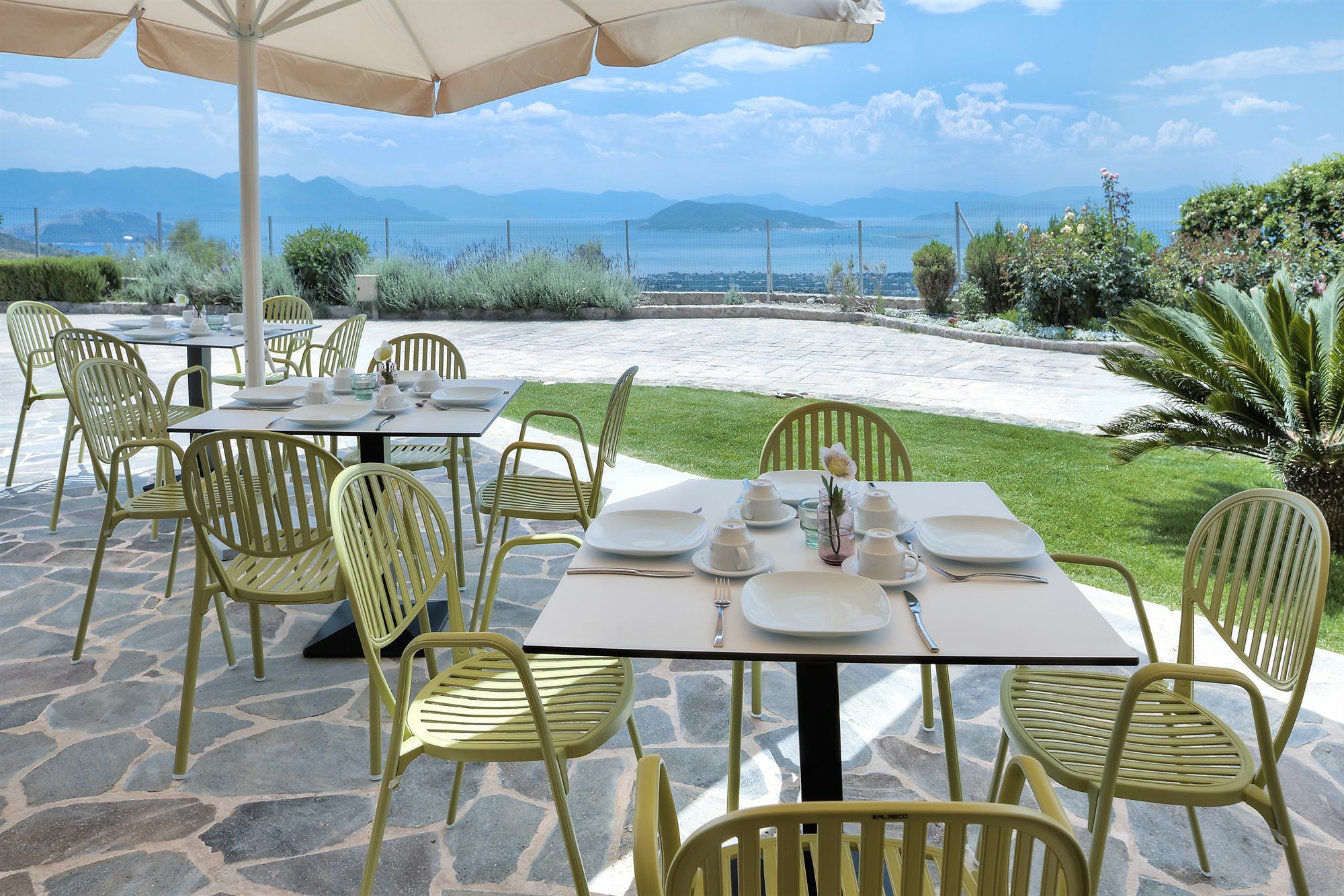 Marini Luxury Apartments And Suites Aegina Экстерьер фото